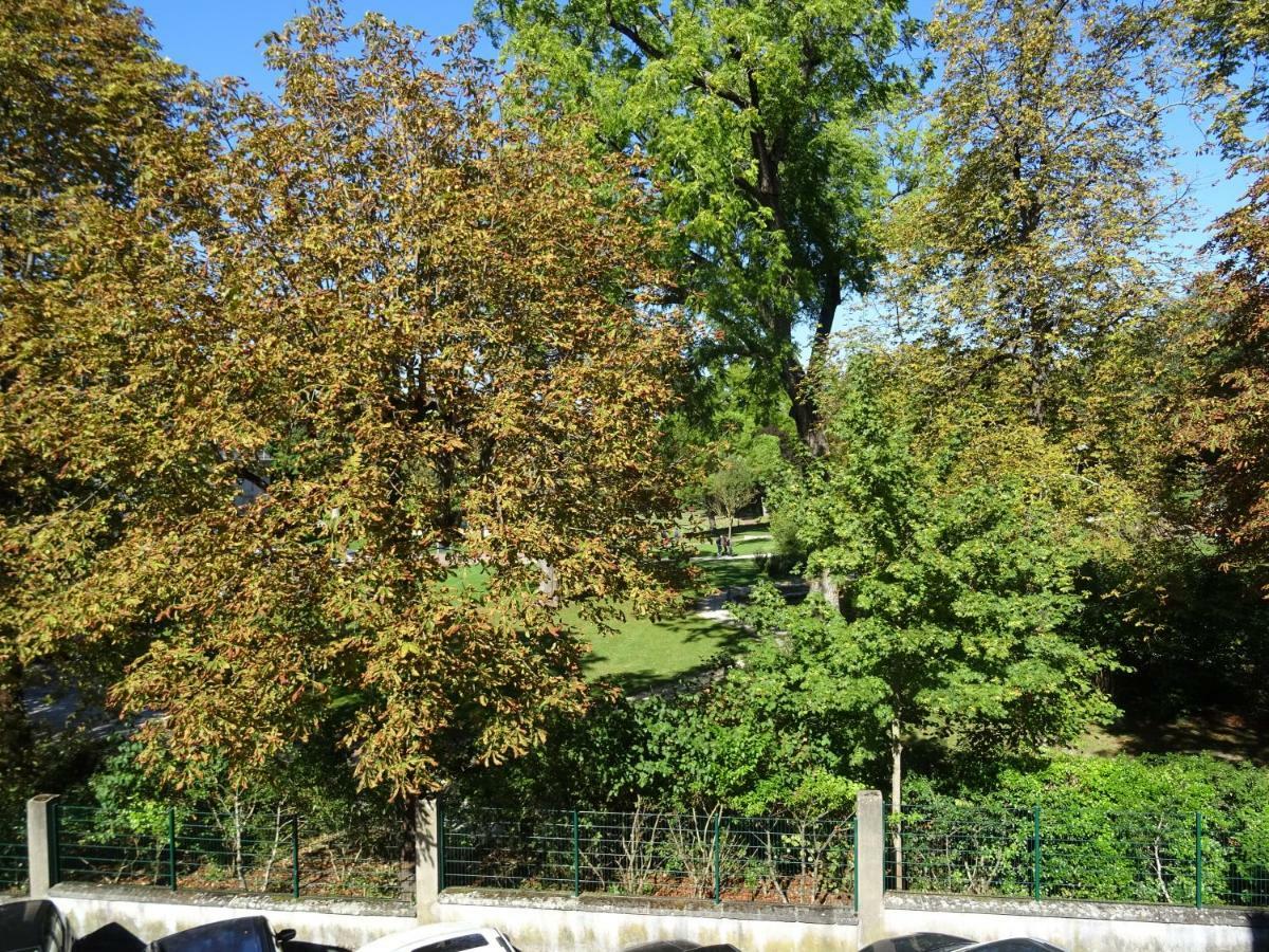 Face Au Jardin Bed & Breakfast Cognac Exterior photo